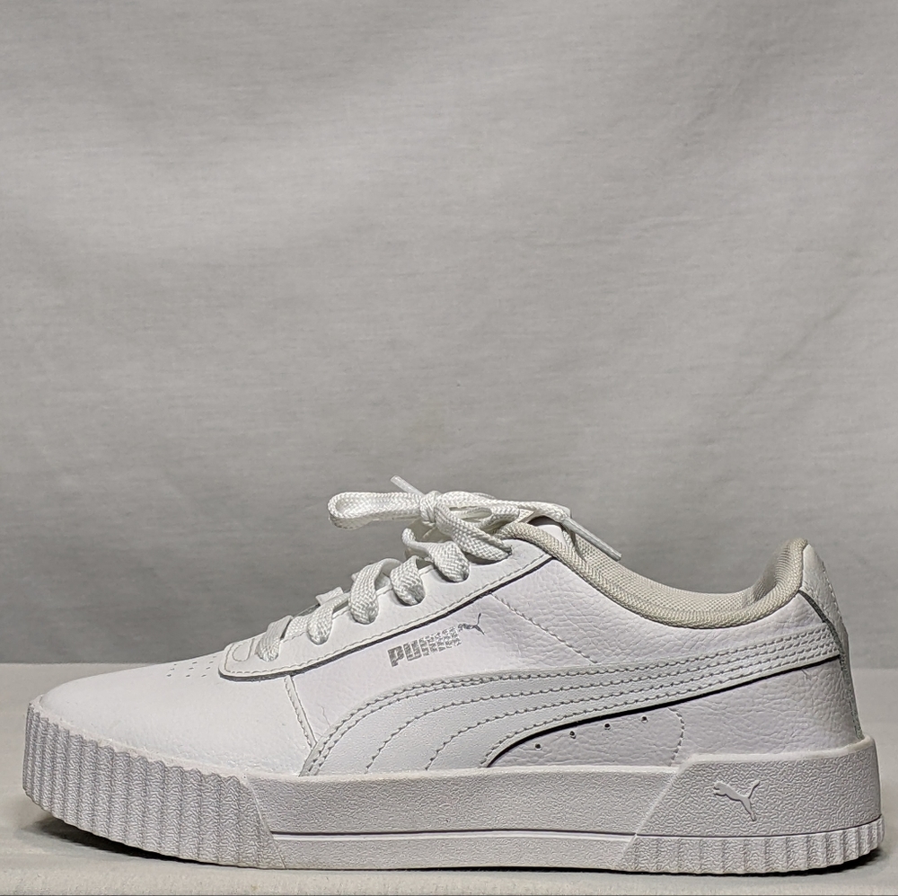 NEW PUMA Womens Carina Leather Sneaker sz 10 White
